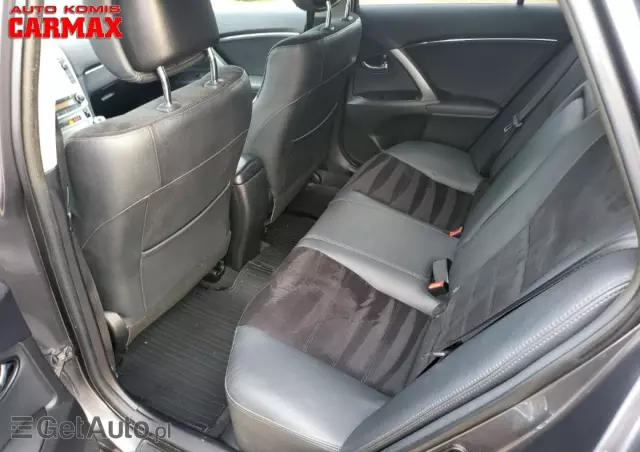 TOYOTA Avensis Touring Sports 1.8 Executive