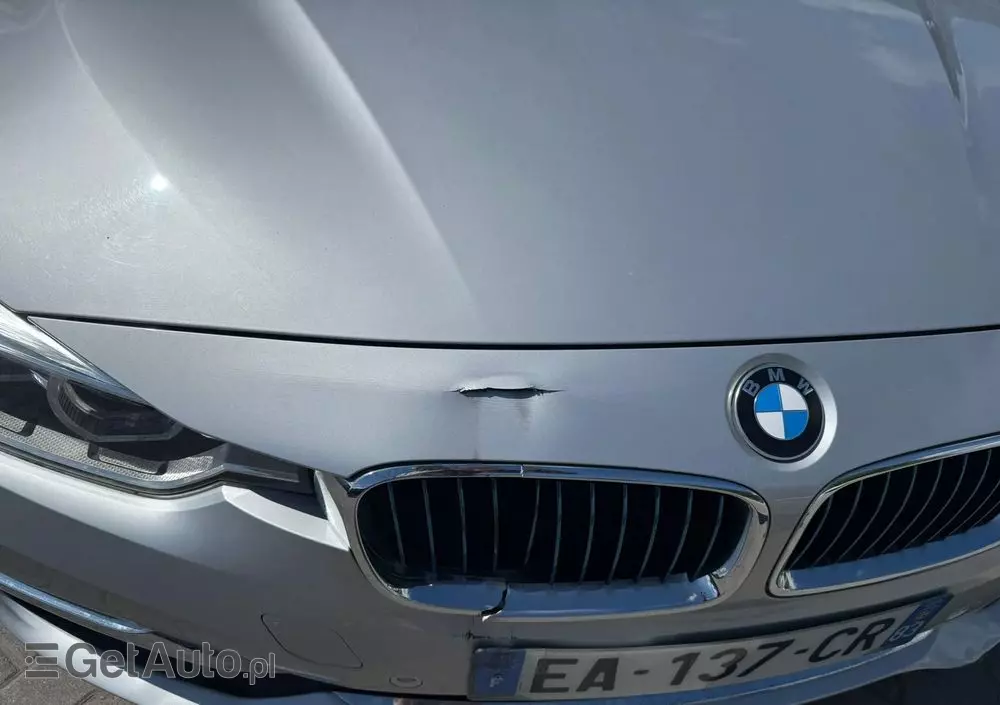 BMW Seria 3 330e Luxury Line sport