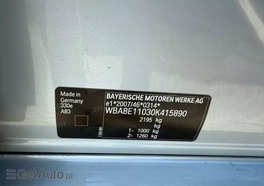 BMW Seria 3 330e Luxury Line sport