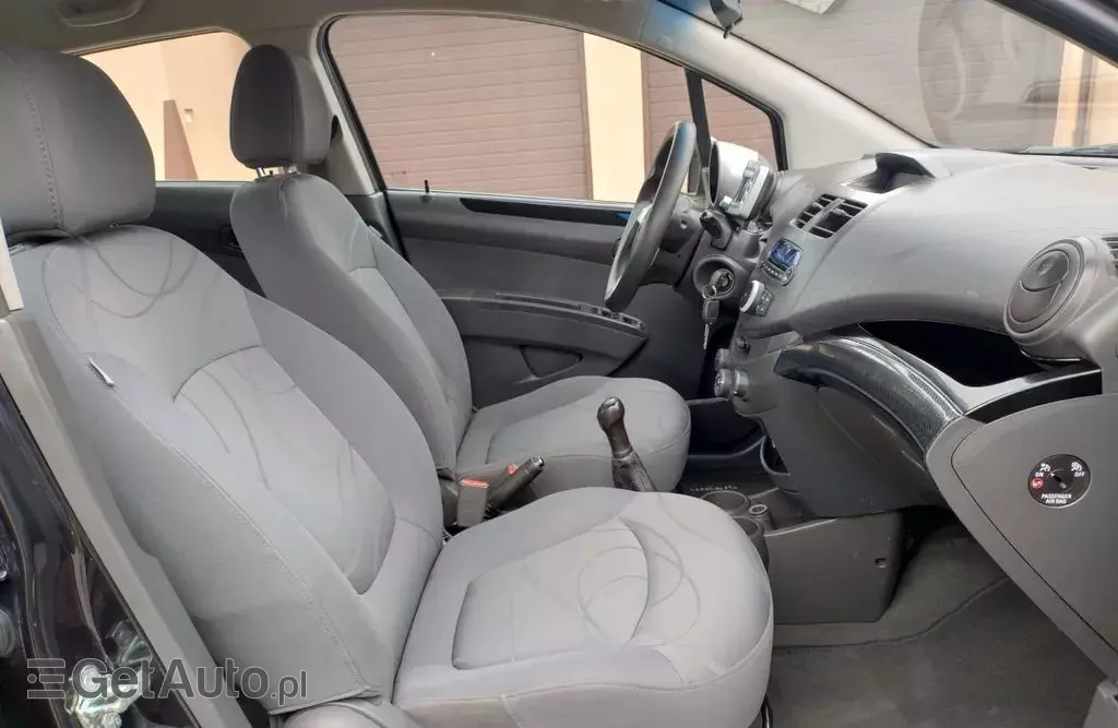CHEVROLET Spark 