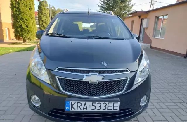 CHEVROLET Spark 