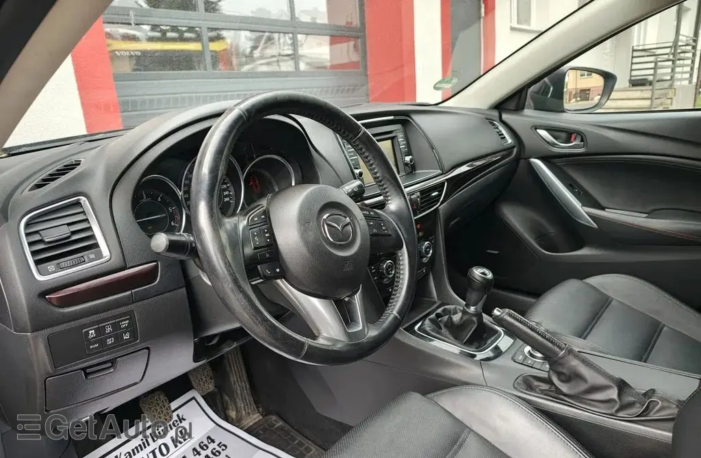 MAZDA 6 