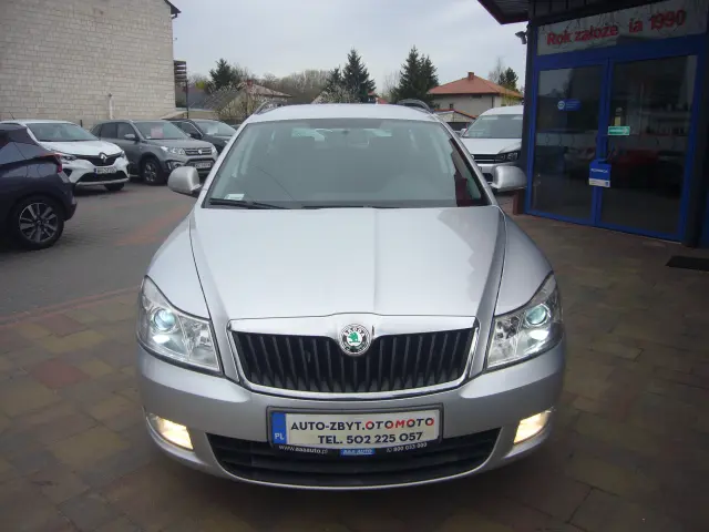 SKODA Octavia 