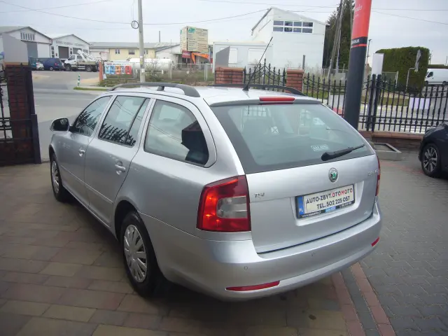 SKODA Octavia 