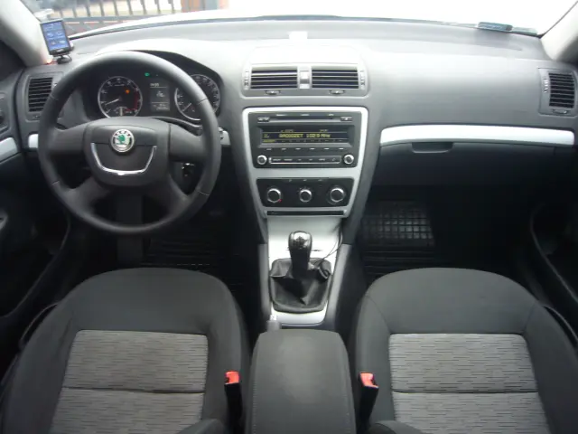 SKODA Octavia 