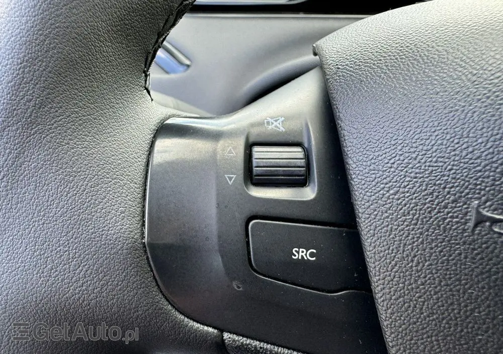 PEUGEOT 208 BlueHDi 100 Active