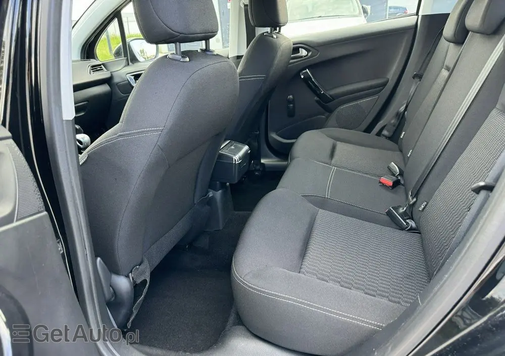 PEUGEOT 208 BlueHDi 100 Active