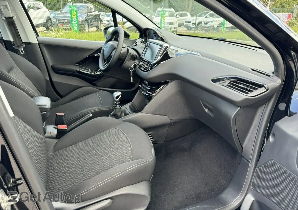 PEUGEOT 208 BlueHDi 100 Active