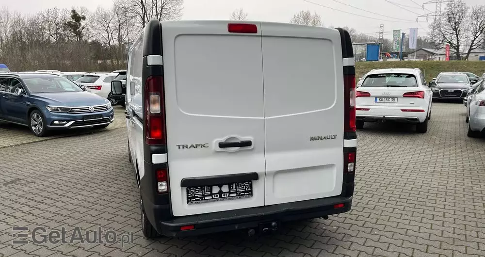 RENAULT Trafic Blaszak Zabudowa 