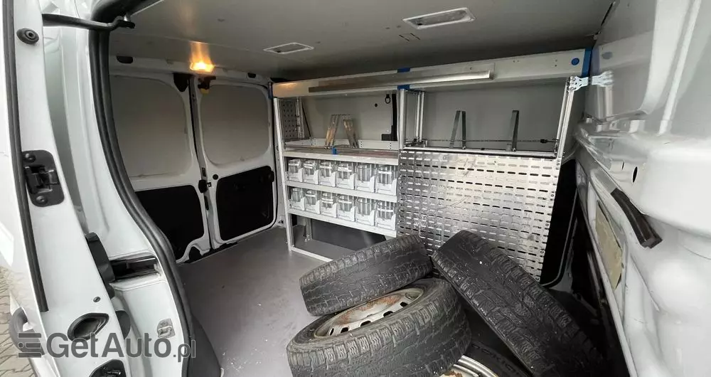 RENAULT Trafic Blaszak Zabudowa 