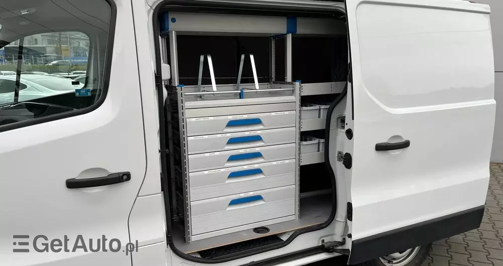 RENAULT Trafic Blaszak Zabudowa 