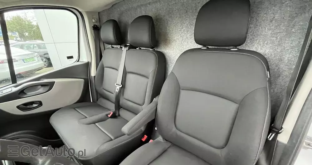 RENAULT Trafic Blaszak Zabudowa 