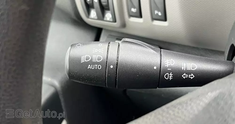 RENAULT Trafic Blaszak Zabudowa 