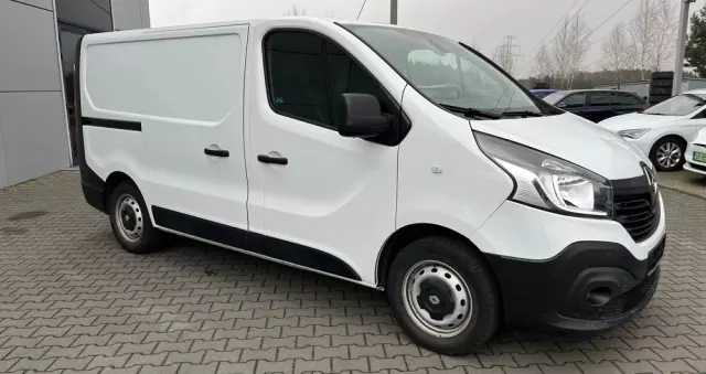 RENAULT Trafic Blaszak Zabudowa 