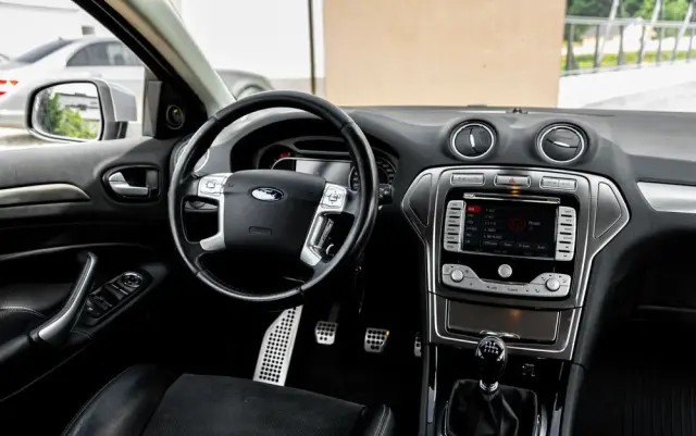 FORD Mondeo 2.5 Titanium X