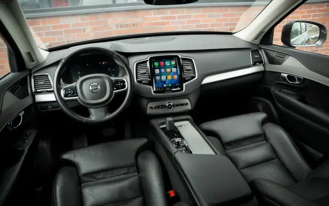 VOLVO XC 90 D5 AWD Inscription 7os