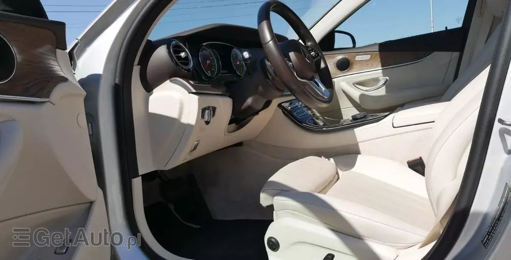 MERCEDES-BENZ Klasa E 300 de Exclusive