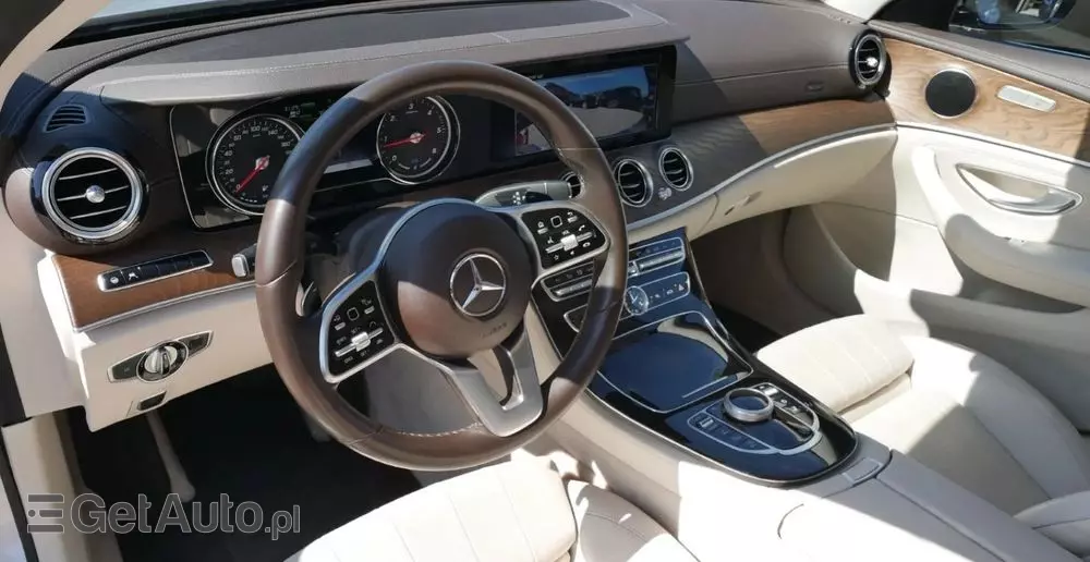 MERCEDES-BENZ Klasa E 300 de Exclusive