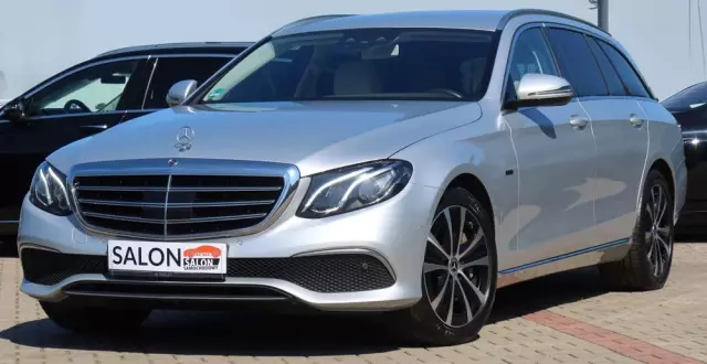 MERCEDES-BENZ Klasa E 300 de Exclusive