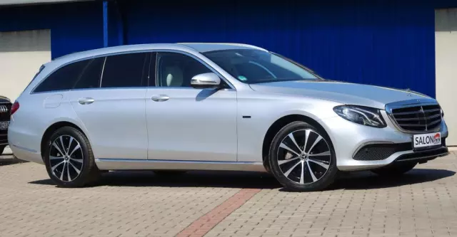 MERCEDES-BENZ Klasa E 300 de Exclusive