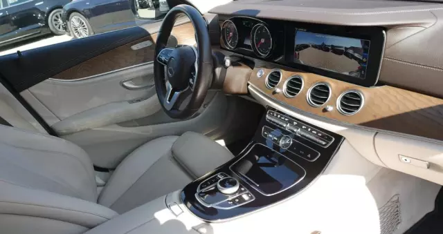 MERCEDES-BENZ Klasa E 300 de Exclusive