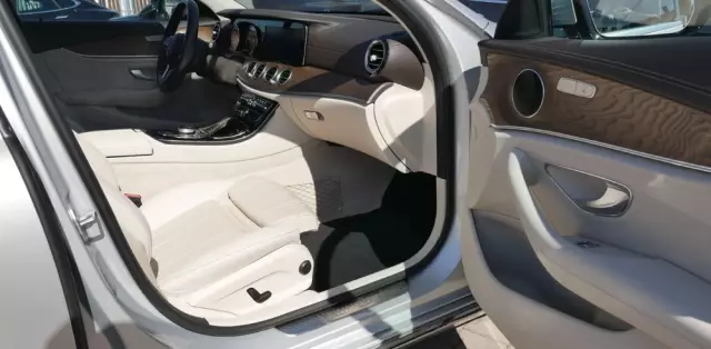 MERCEDES-BENZ Klasa E 300 de Exclusive