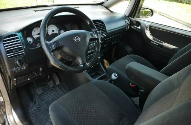 OPEL Zafira 