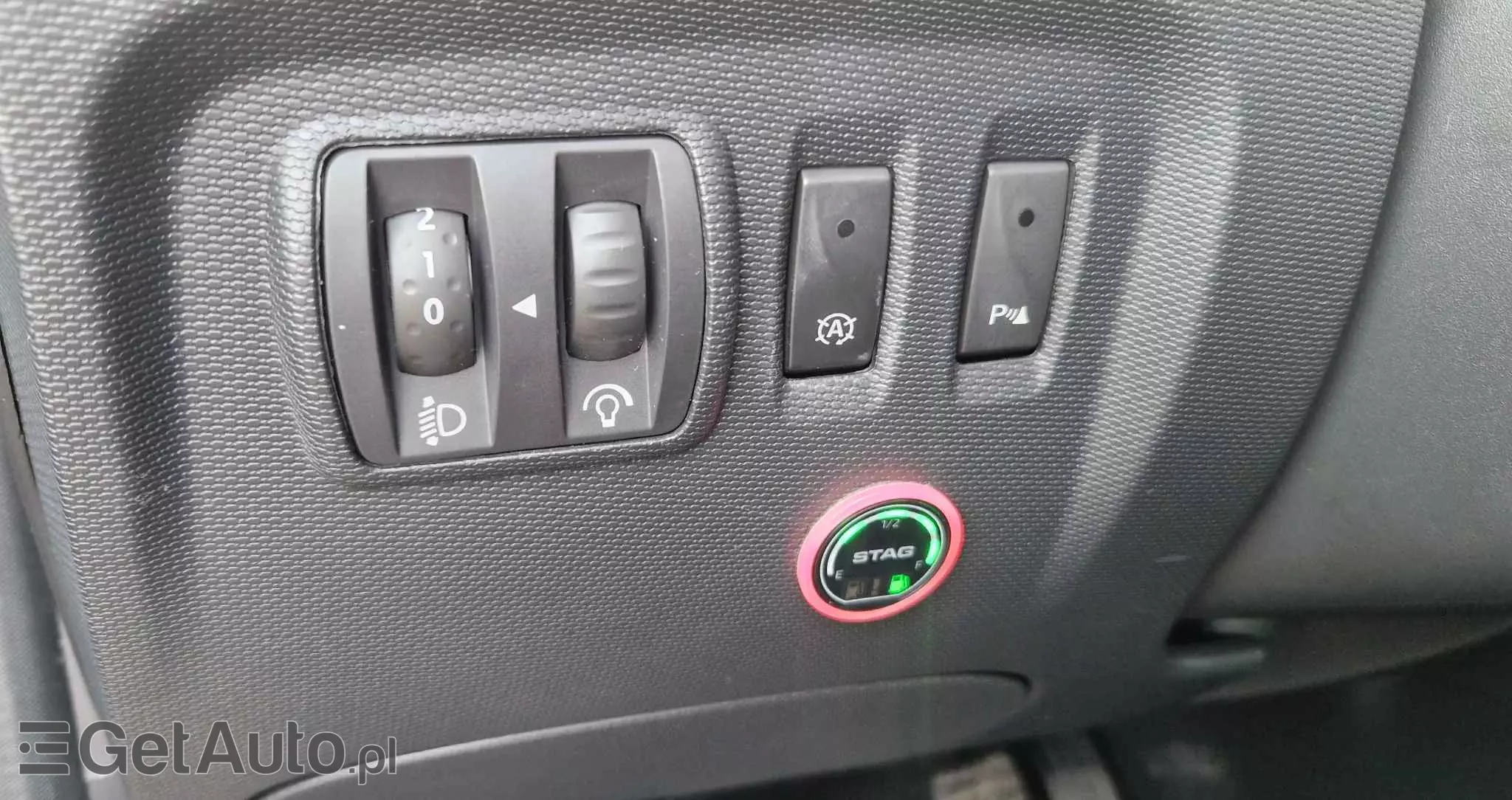 RENAULT Captur 0.9 Energy TCe Intens