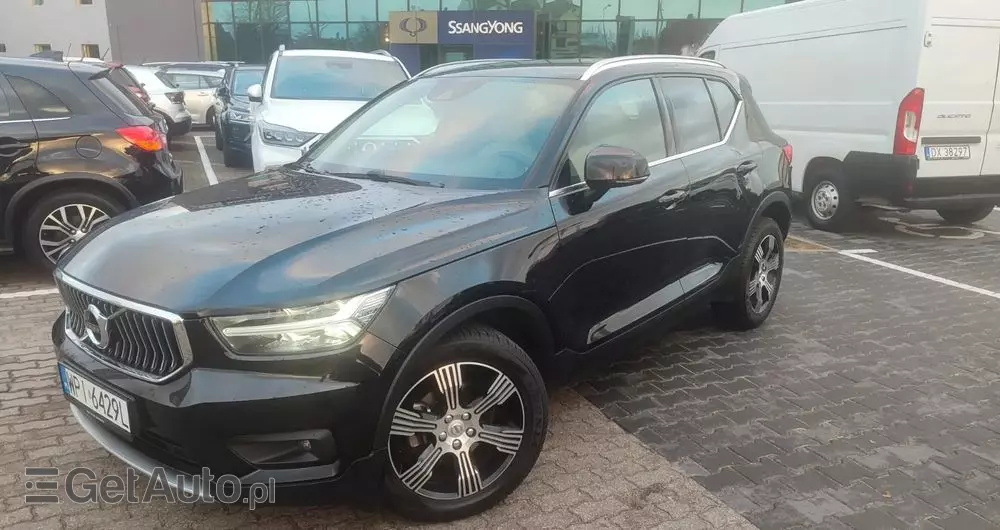 VOLVO XC 40 