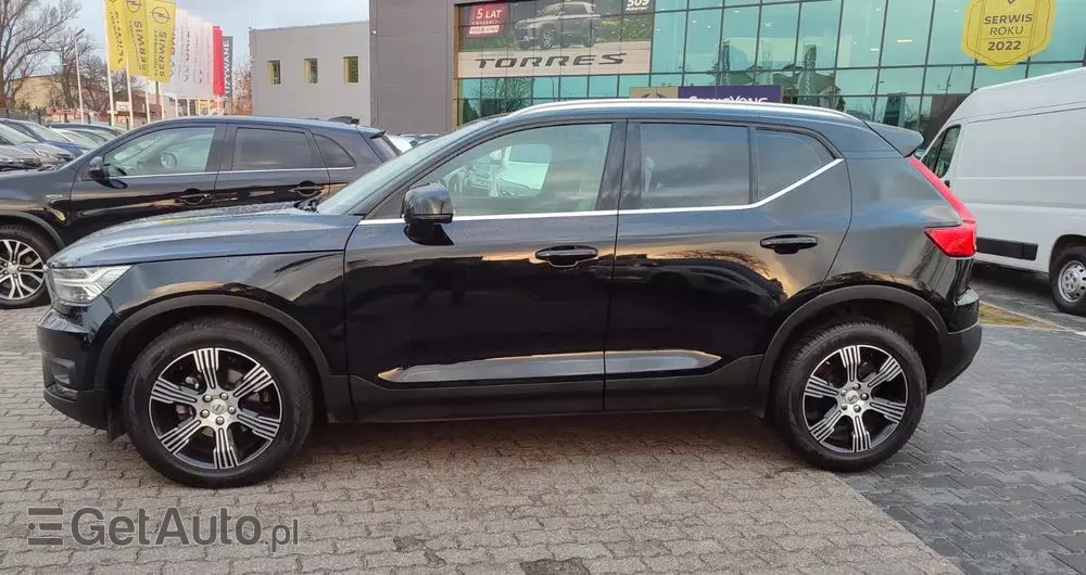 VOLVO XC 40 