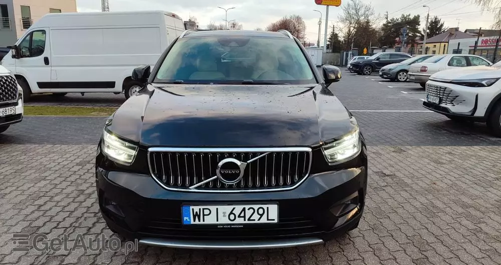VOLVO XC 40 