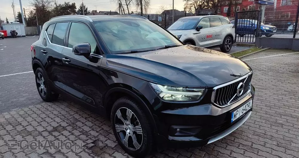VOLVO XC 40 