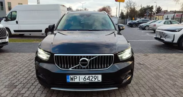 VOLVO XC 40 