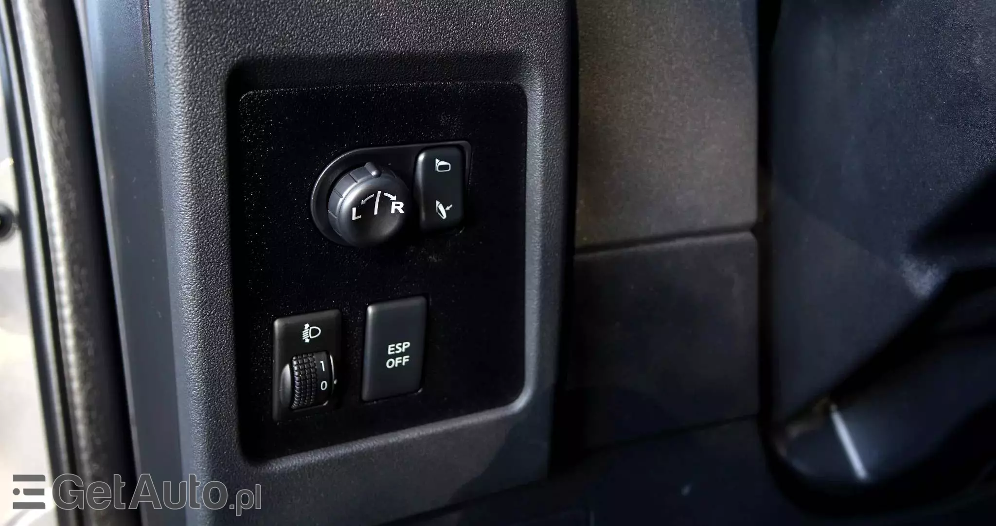 NISSAN Qashqai+2 2.0 Acenta