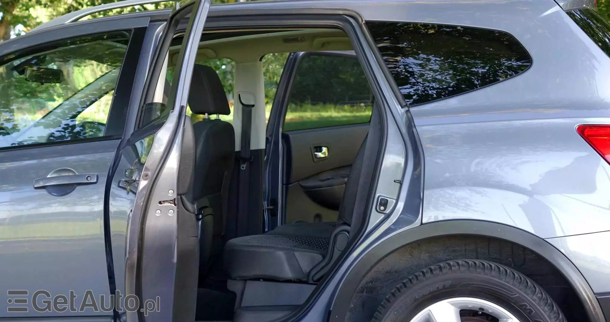 NISSAN Qashqai+2 2.0 Acenta