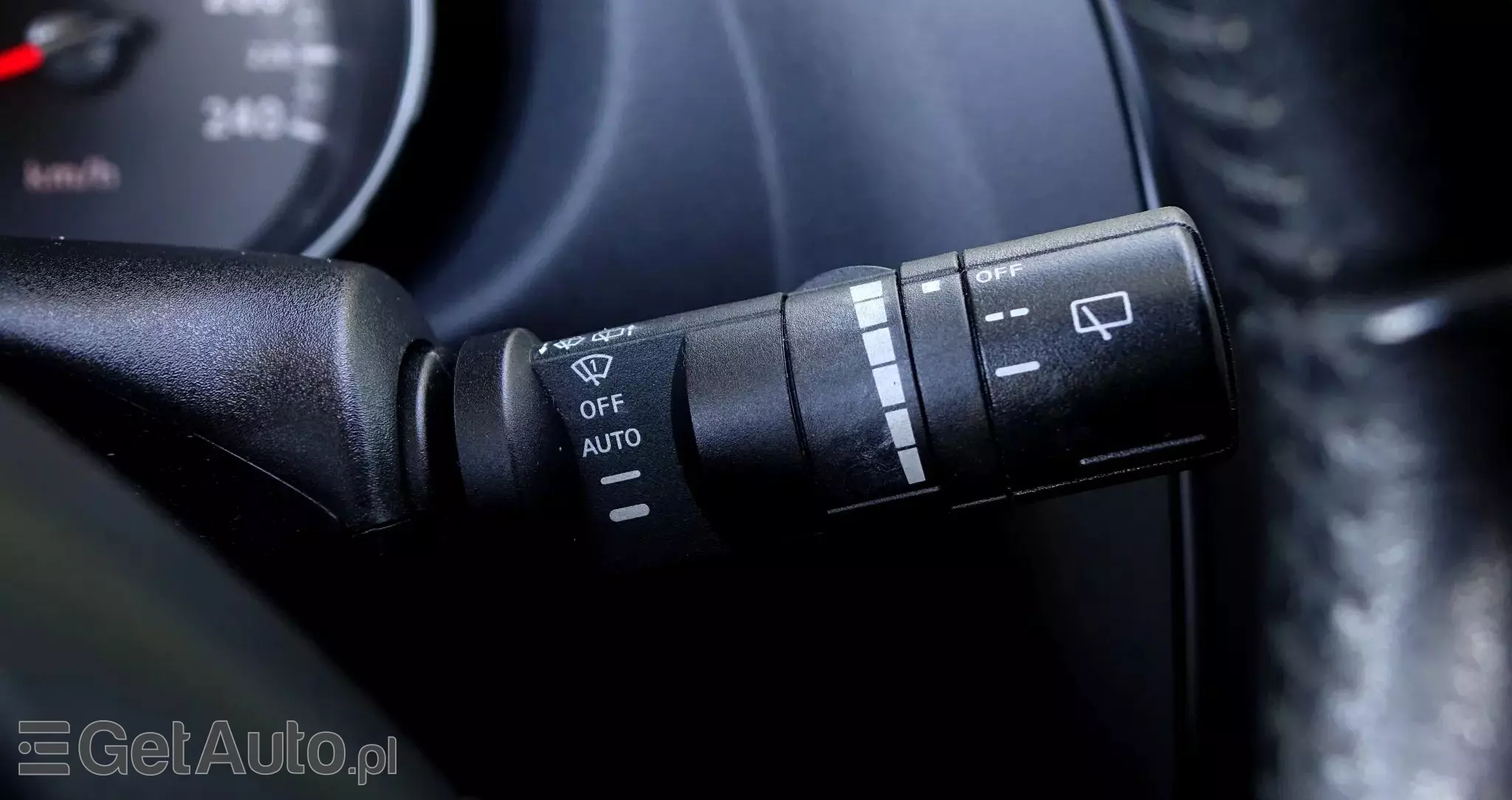 NISSAN Qashqai+2 2.0 Acenta