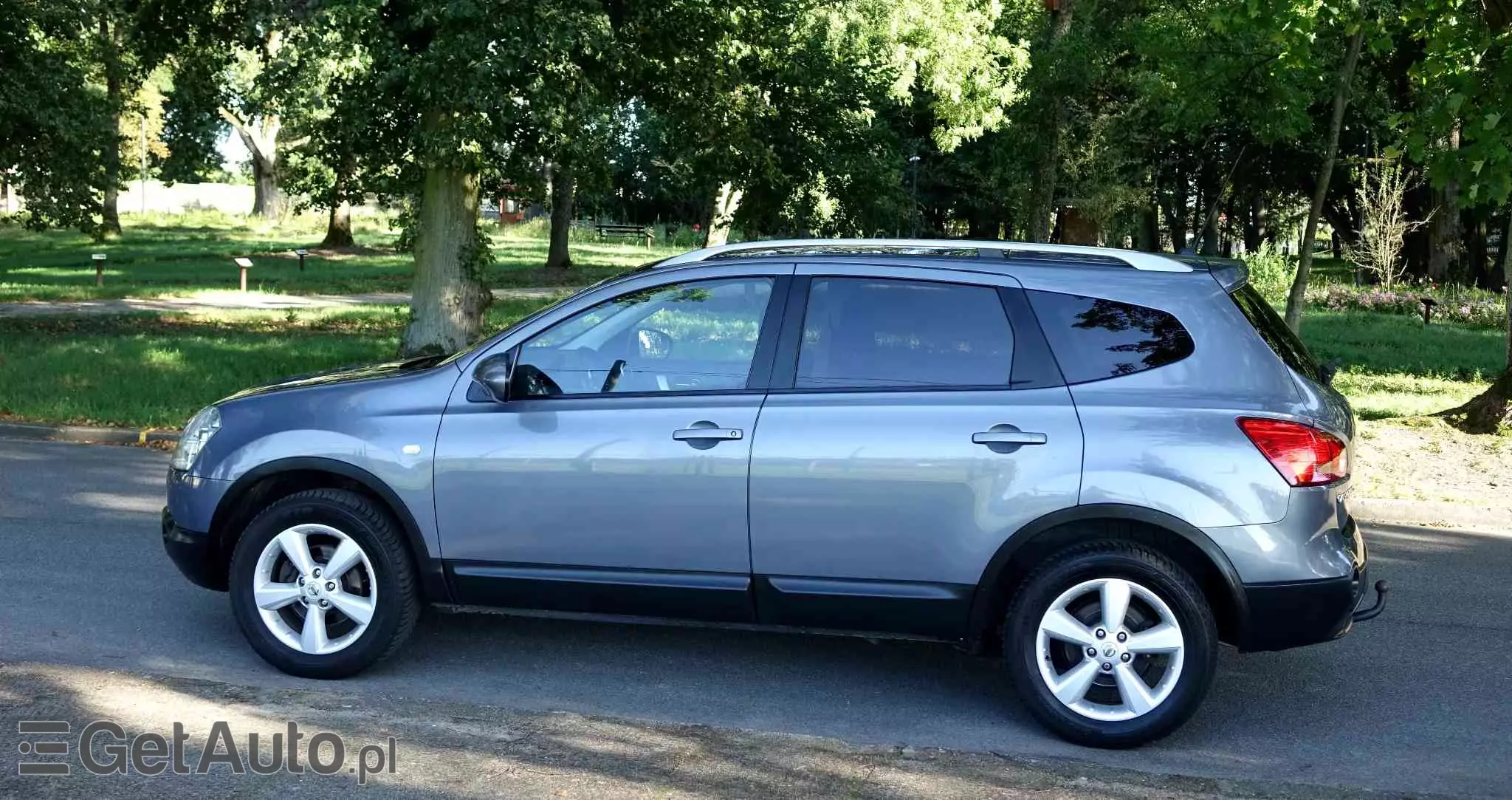 NISSAN Qashqai+2 2.0 Acenta