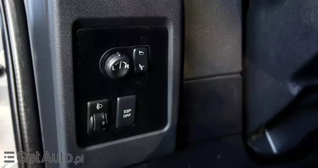 NISSAN Qashqai+2 2.0 Acenta