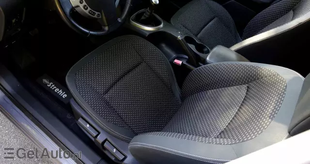 NISSAN Qashqai+2 2.0 Acenta