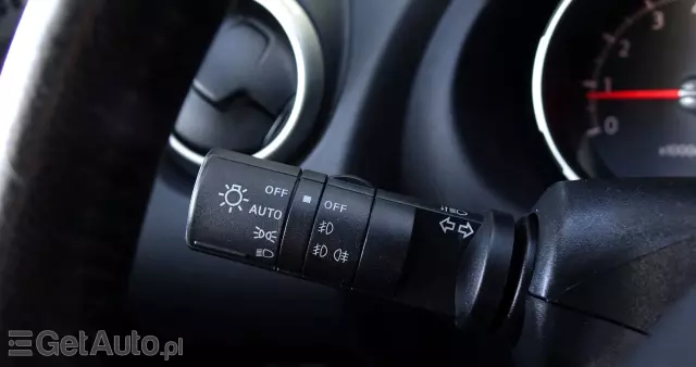 NISSAN Qashqai+2 2.0 Acenta