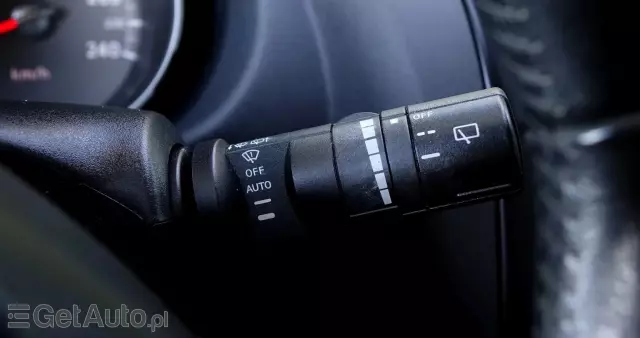 NISSAN Qashqai+2 2.0 Acenta