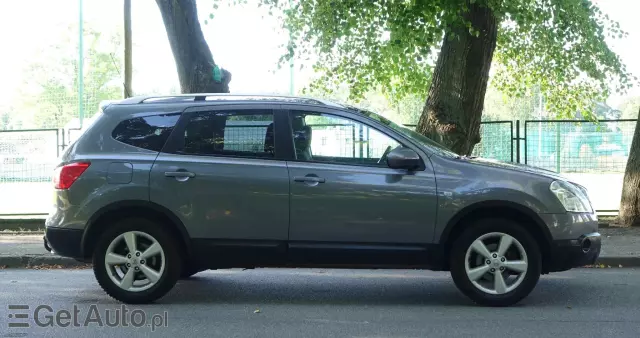 NISSAN Qashqai+2 2.0 Acenta