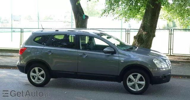 NISSAN Qashqai+2 2.0 Acenta