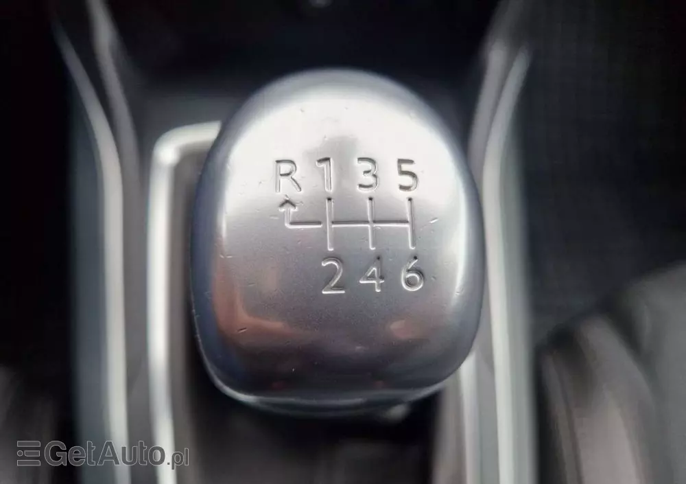 PEUGEOT 308 1.5 BlueHDi Business Line S&S