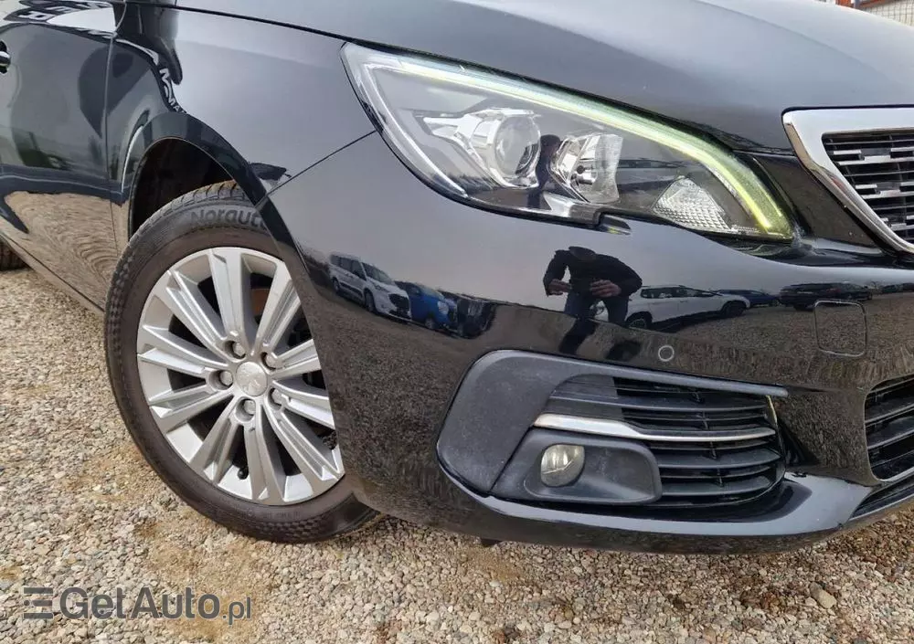 PEUGEOT 308 1.5 BlueHDi Business Line S&S