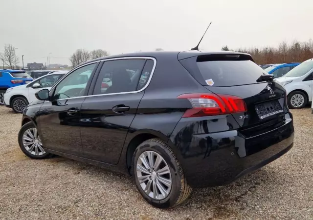 PEUGEOT 308 1.5 BlueHDi Business Line S&S