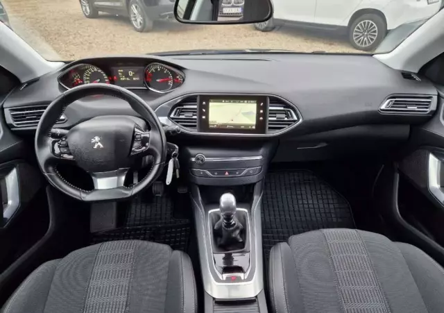 PEUGEOT 308 1.5 BlueHDi Business Line S&S