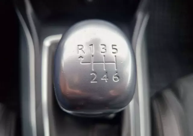 PEUGEOT 308 1.5 BlueHDi Business Line S&S