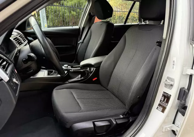 BMW Seria 3 318d Sport Line Shadow