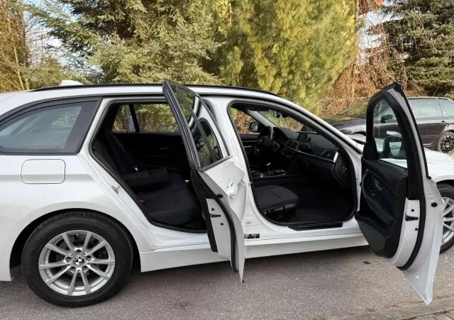 BMW Seria 3 318d Sport Line Shadow